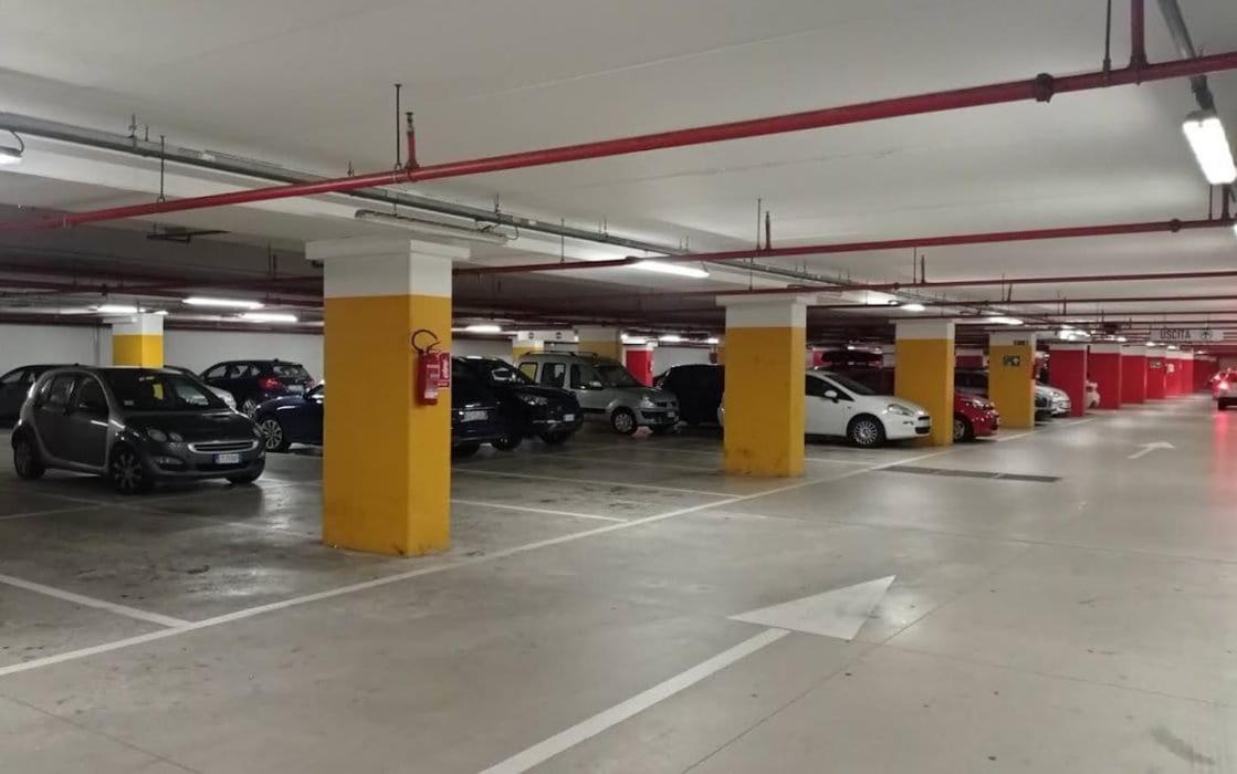 Casa Etruschi - Appartamento Con Posto Auto Livorno Esterno foto