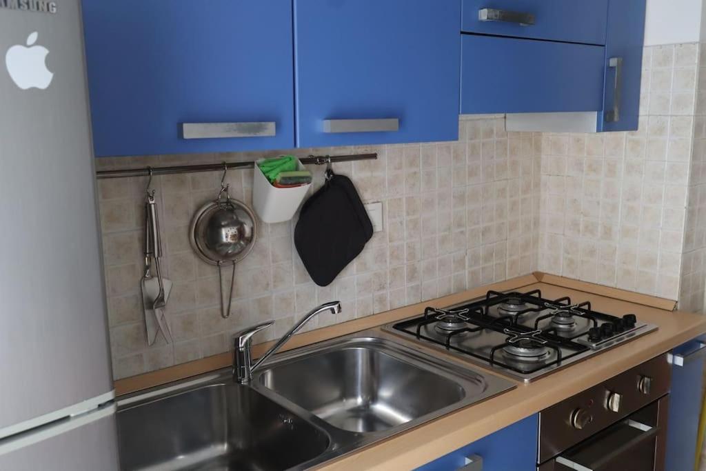 Casa Etruschi - Appartamento Con Posto Auto Livorno Esterno foto