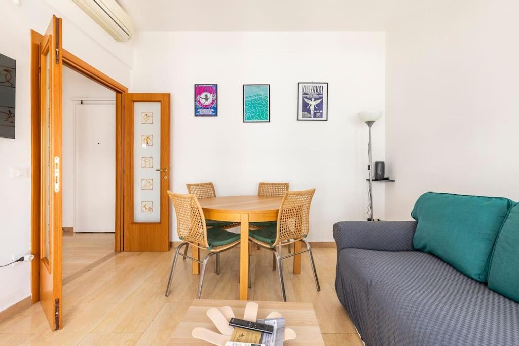 Casa Etruschi - Appartamento Con Posto Auto Livorno Esterno foto