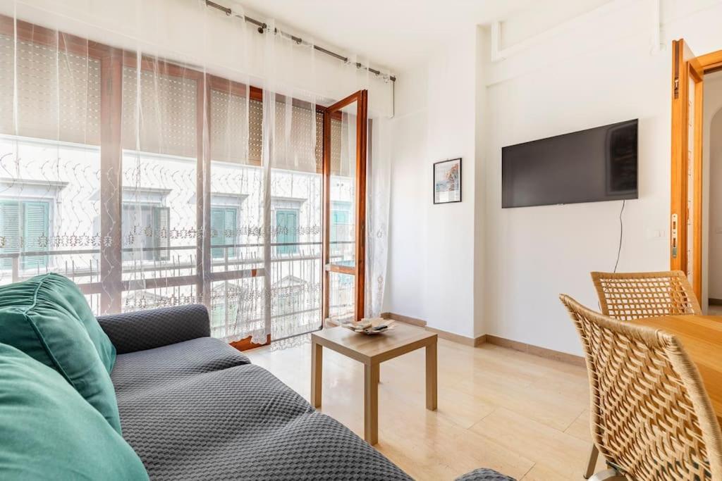 Casa Etruschi - Appartamento Con Posto Auto Livorno Esterno foto